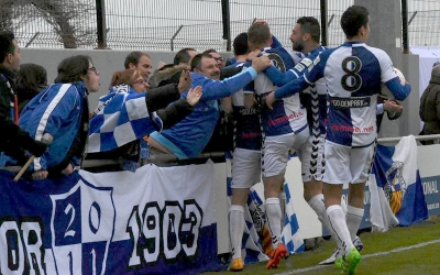 Celebració del gol de Pol Moreno ahir a Peralada | Críspulo Díaz